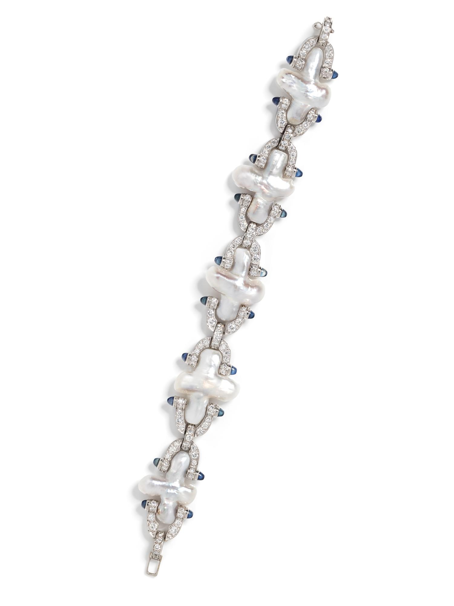 CHRISTOPHER WALLING, CULTURED BIWA PEARL, DIAMOND AND SAPPHIRE BRACELET
