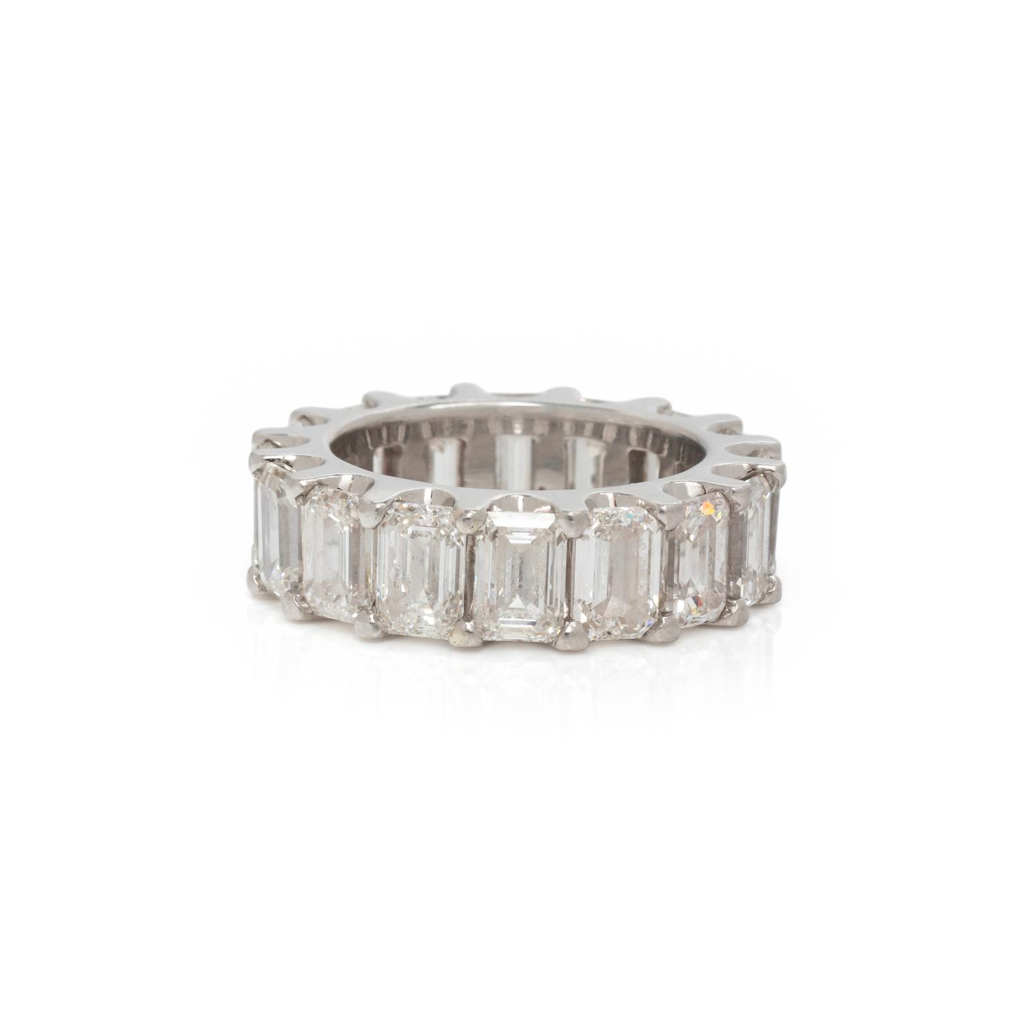 DIAMOND ETERNITY BAND