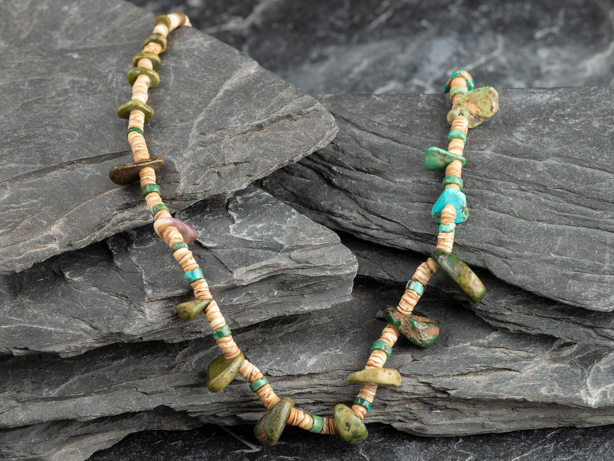 Pueblo Single-strand Turquoise Tab Necklace