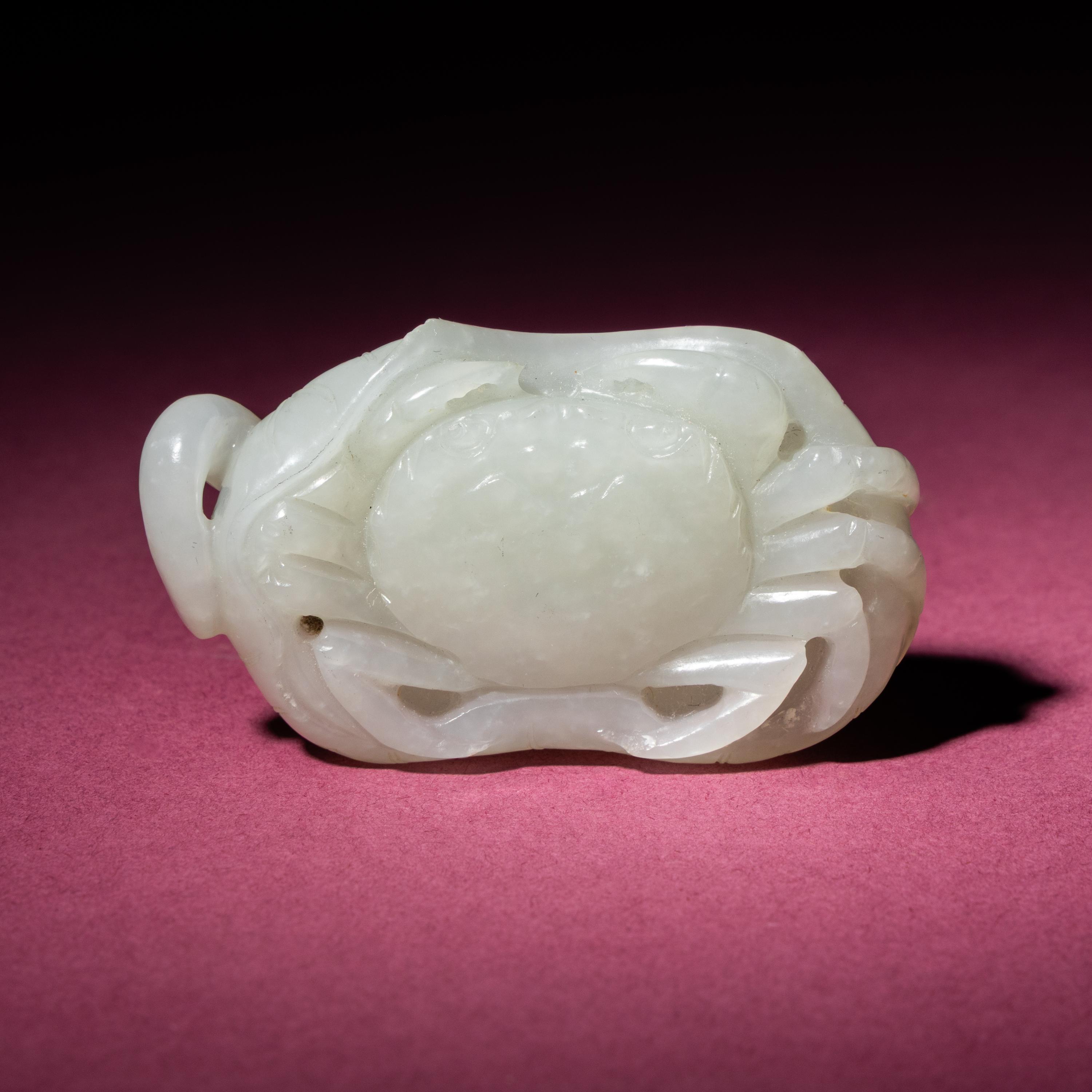 A Chinese White Jade Carving of a Crab on Lotus Leaf, 18th/19th Century — 清中期 白玉蓮葉螃蟹把件