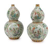 A Pair of Chinese Export Porcelain Vases