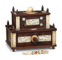 A Scrimshaw Decorated Sewing Box