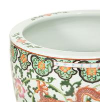 A Pair of Chinese Export Porcelain Jardinières with Dragon Decoration