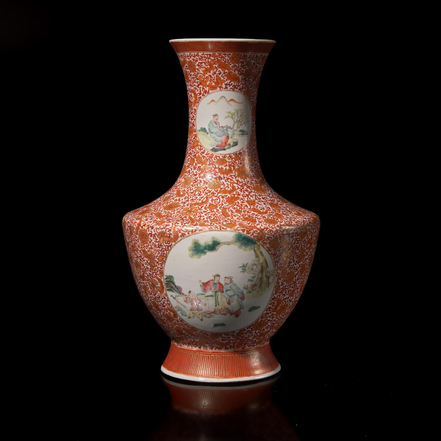 A Chinese Gilt and Iron Red Famille Rose Vase, 20th Century — 近代 礬紅彩描金西番蓮紋開光人物故事圖賞瓶