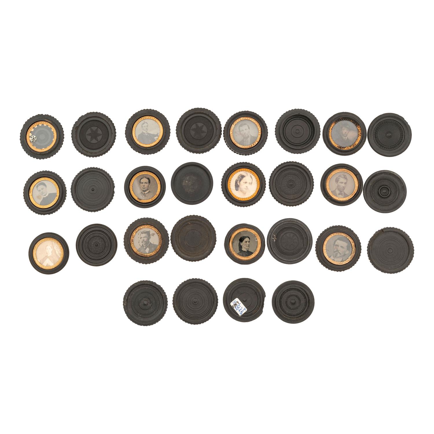 [EARLY PHOTOGRAPHY - UNION CASES]. Collection of 12 "oreo" union cases containing portraits of men and women, including: