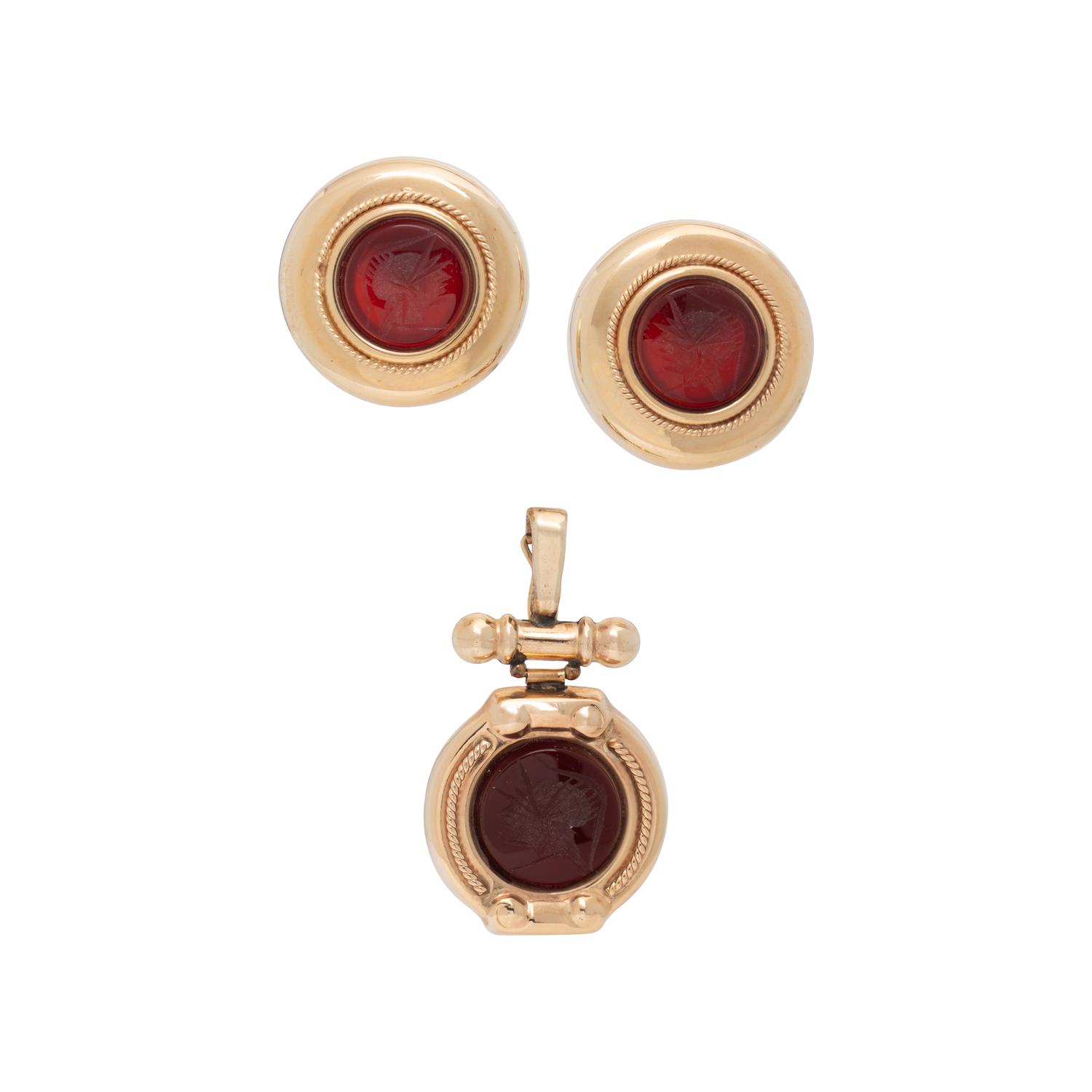 CARNELIAN INTAGLIO EARRINGS AND PENDANT