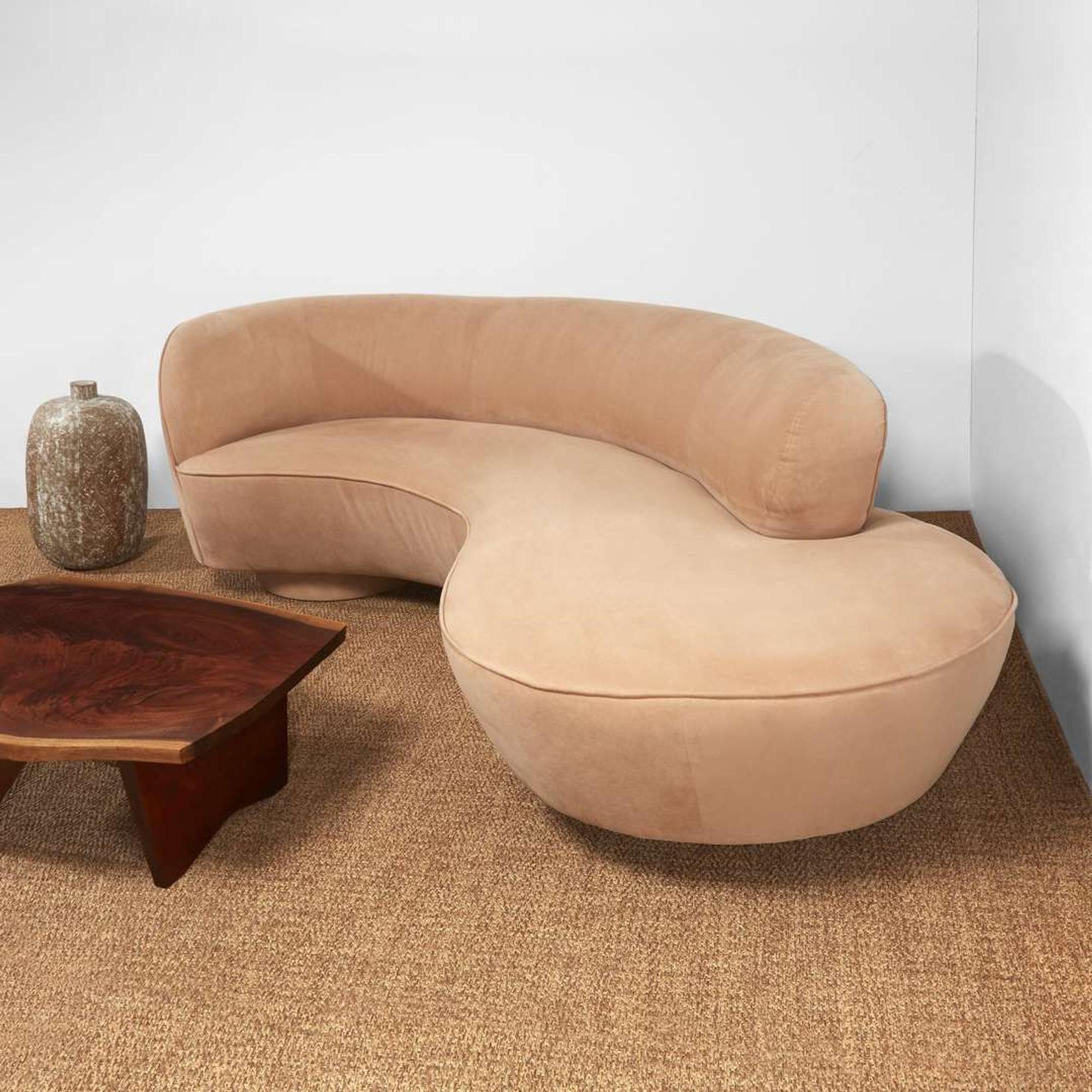 Vladimir Kagan Serpentine Sofa, Directional, USA, circa 1990