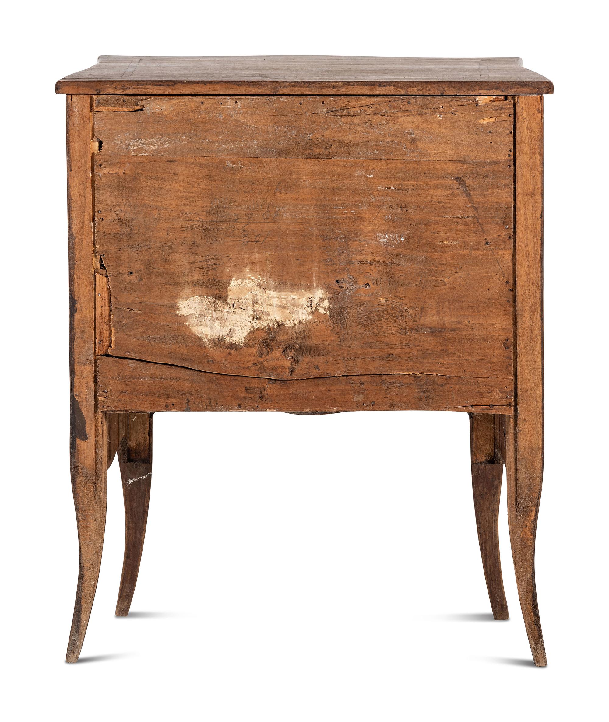 An Inlaid Walnut Commode