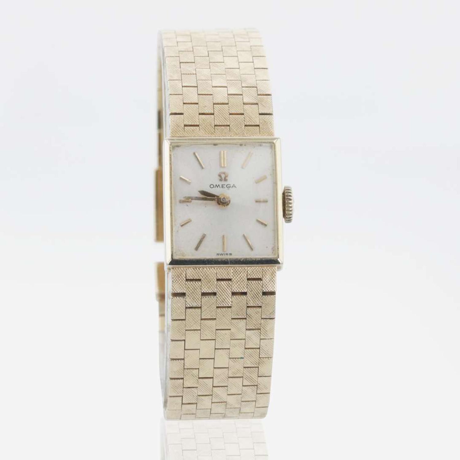 14K Omega Gold Watch Swiss