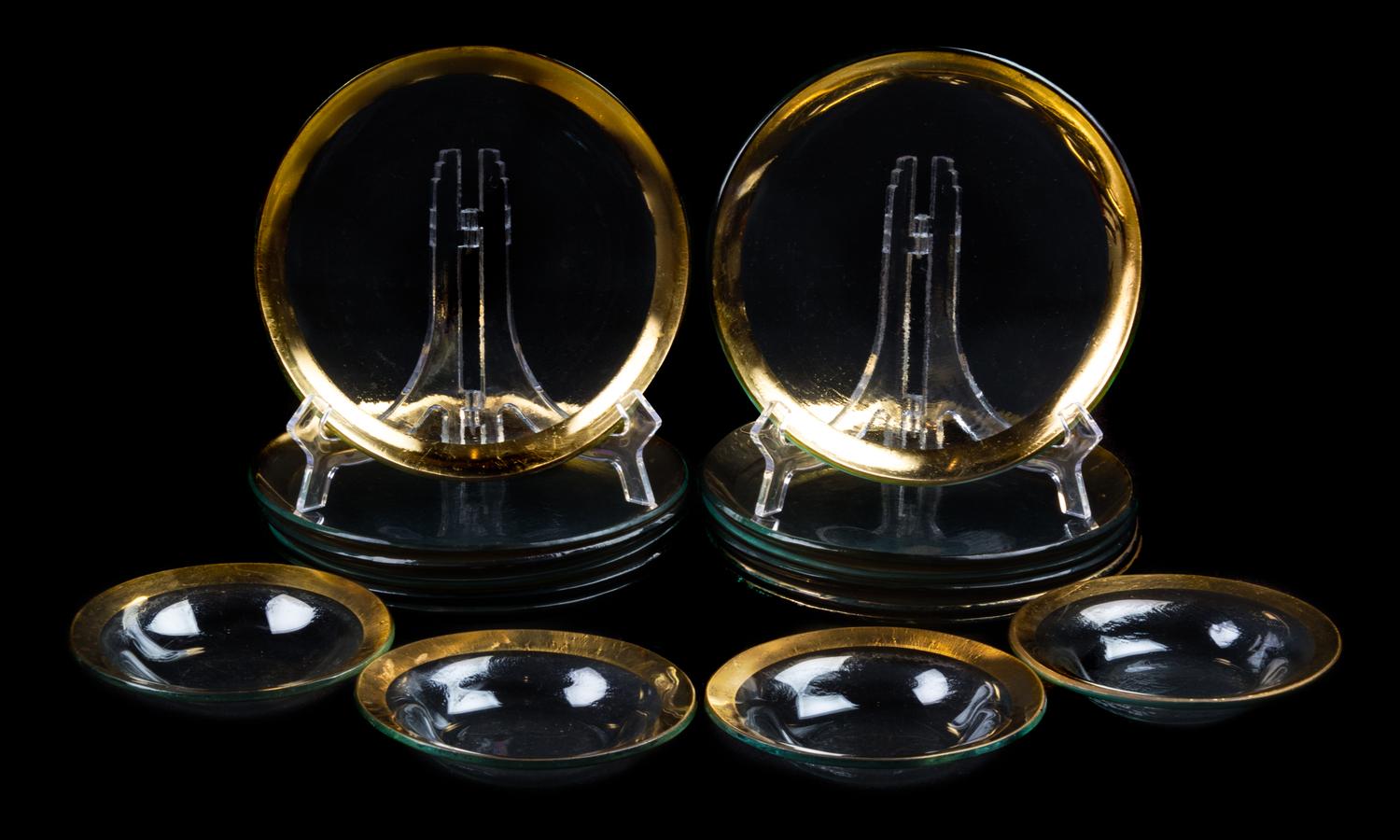 An Assorted Collection of Glassware Diameter of plate 8 1/2 inches. — 20TH CENTURY