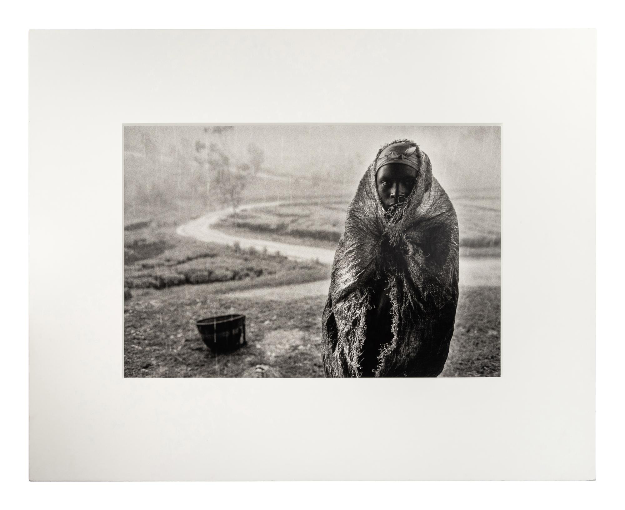Sebastião Salgado (born 1944) Mata tea plantation worker, Rwanda, 1991