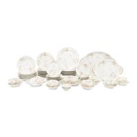 A Havilland-Limoges Porcelain Dinner Service