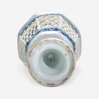A Chinese blue and white porcelain reticulated stemmed cup 青花镂空高足杯 17th/18th century ??????