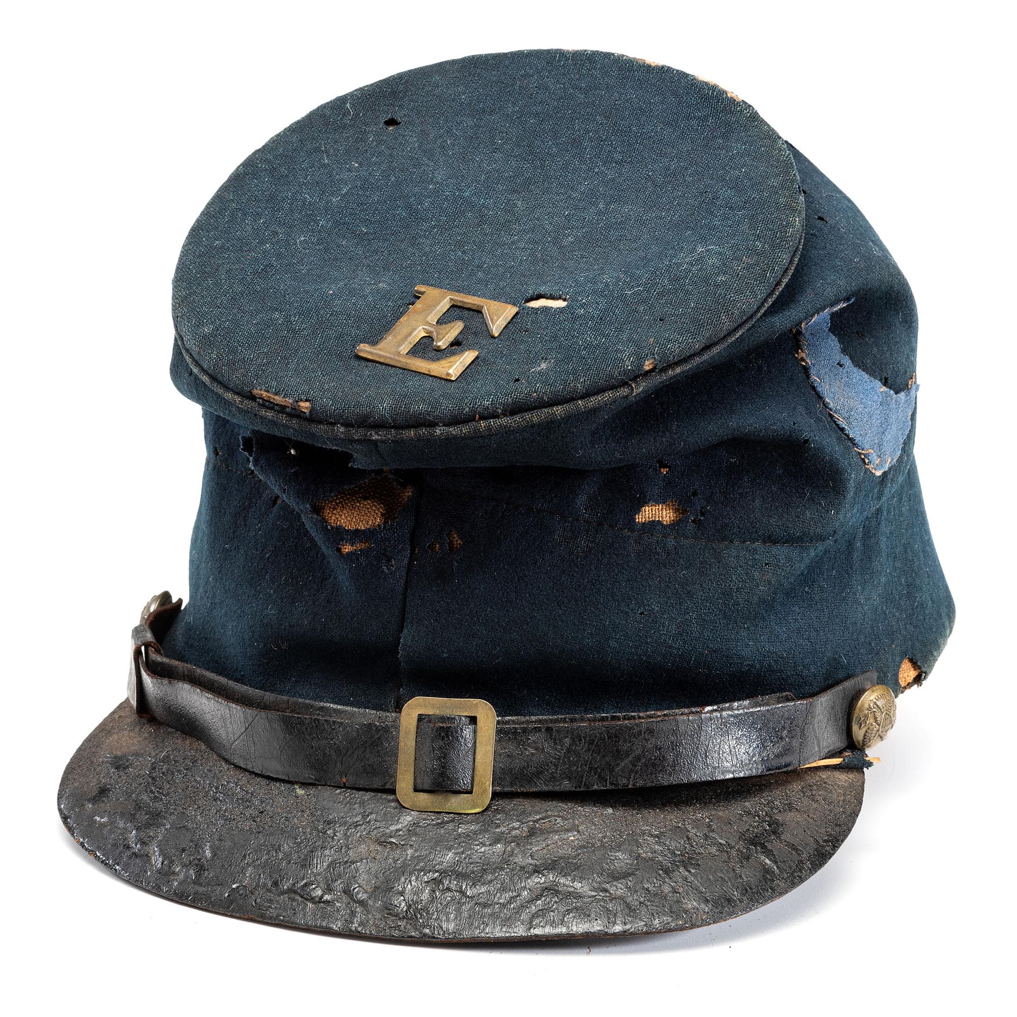Model 1858 enlisted man's forage cap with blue 3rd Division, XI Corps badge.