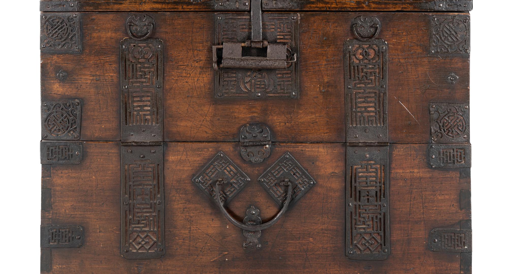 A Korean Iron-Mounted Bandaji