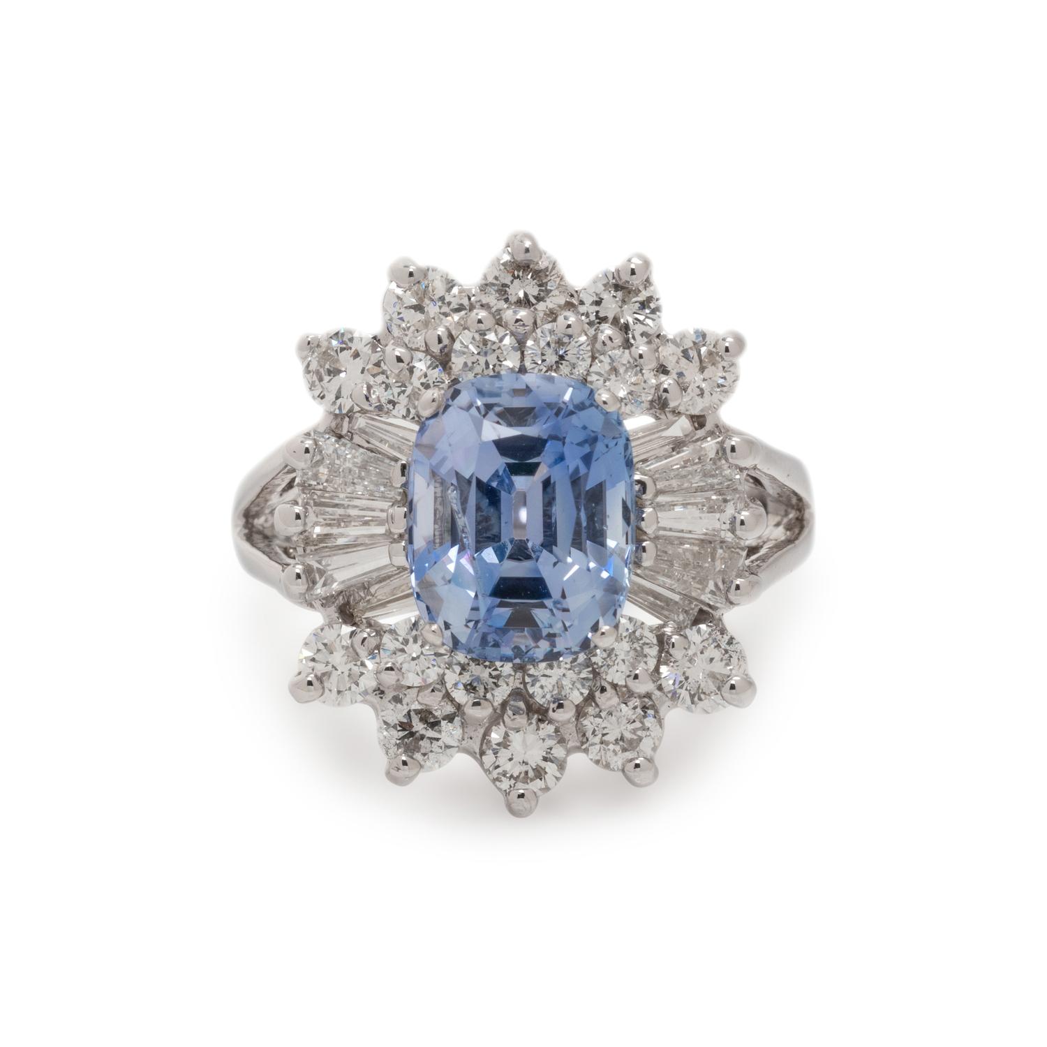 SAPPHIRE AND DIAMOND RING
