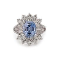 SAPPHIRE AND DIAMOND RING