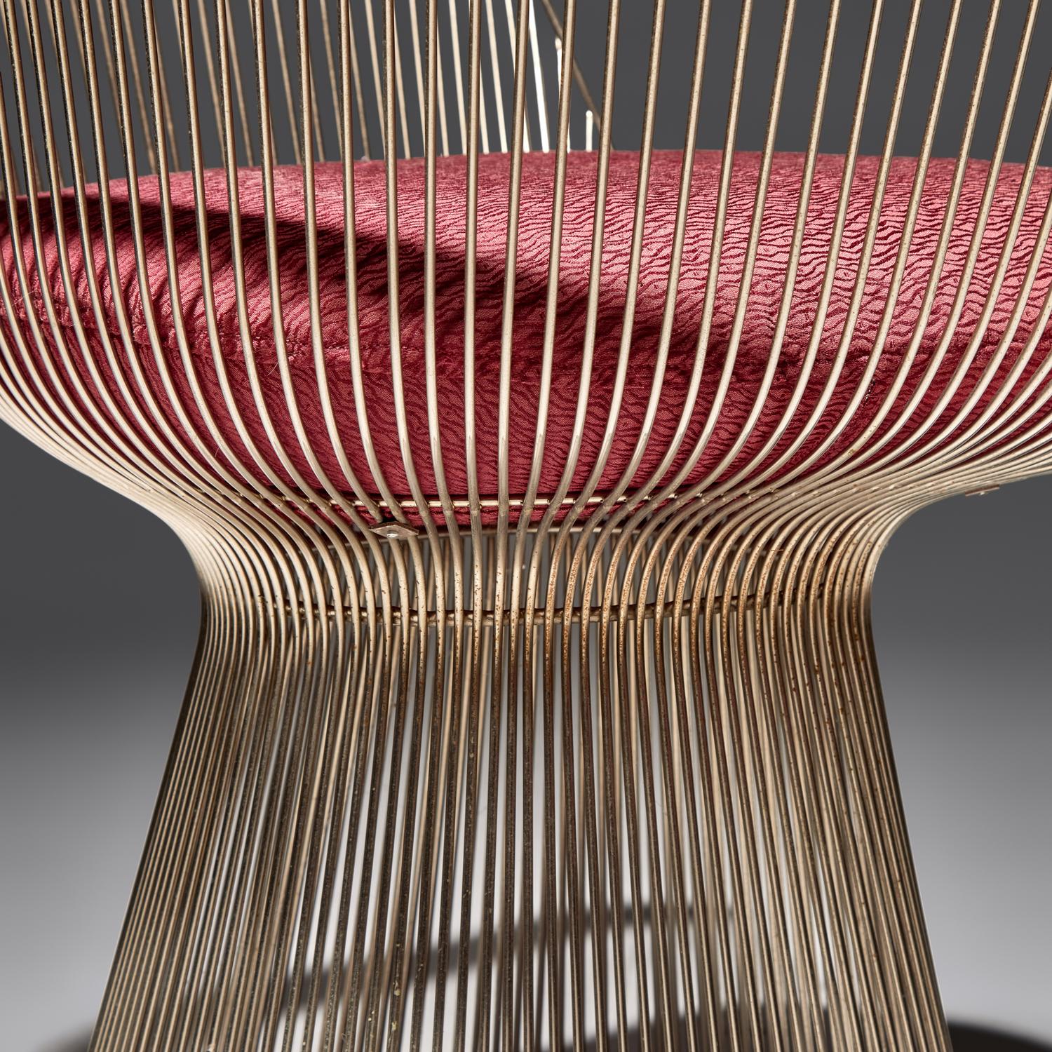 Pair of arm chairs with side table Knoll International, USA