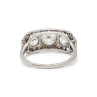 EDWARDIAN, PLATINUM AND DIAMOND RING