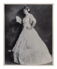[20TH-CENTURY OPERA SINGERS]. A group of 5 signed photographs or photographic postcards of opera singers from the 1920s, comprising images of: