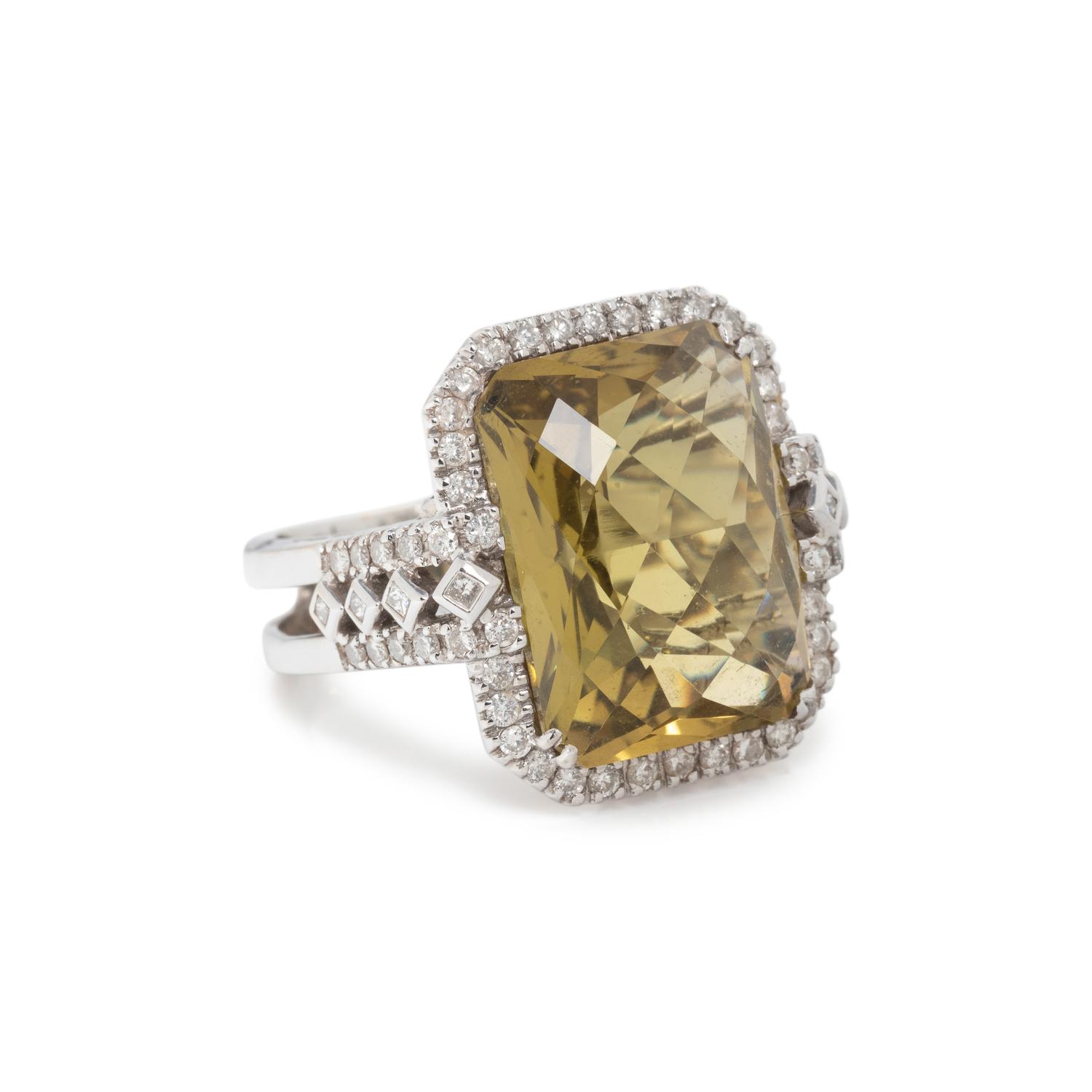 QUARTZ AND DIAMOND RING