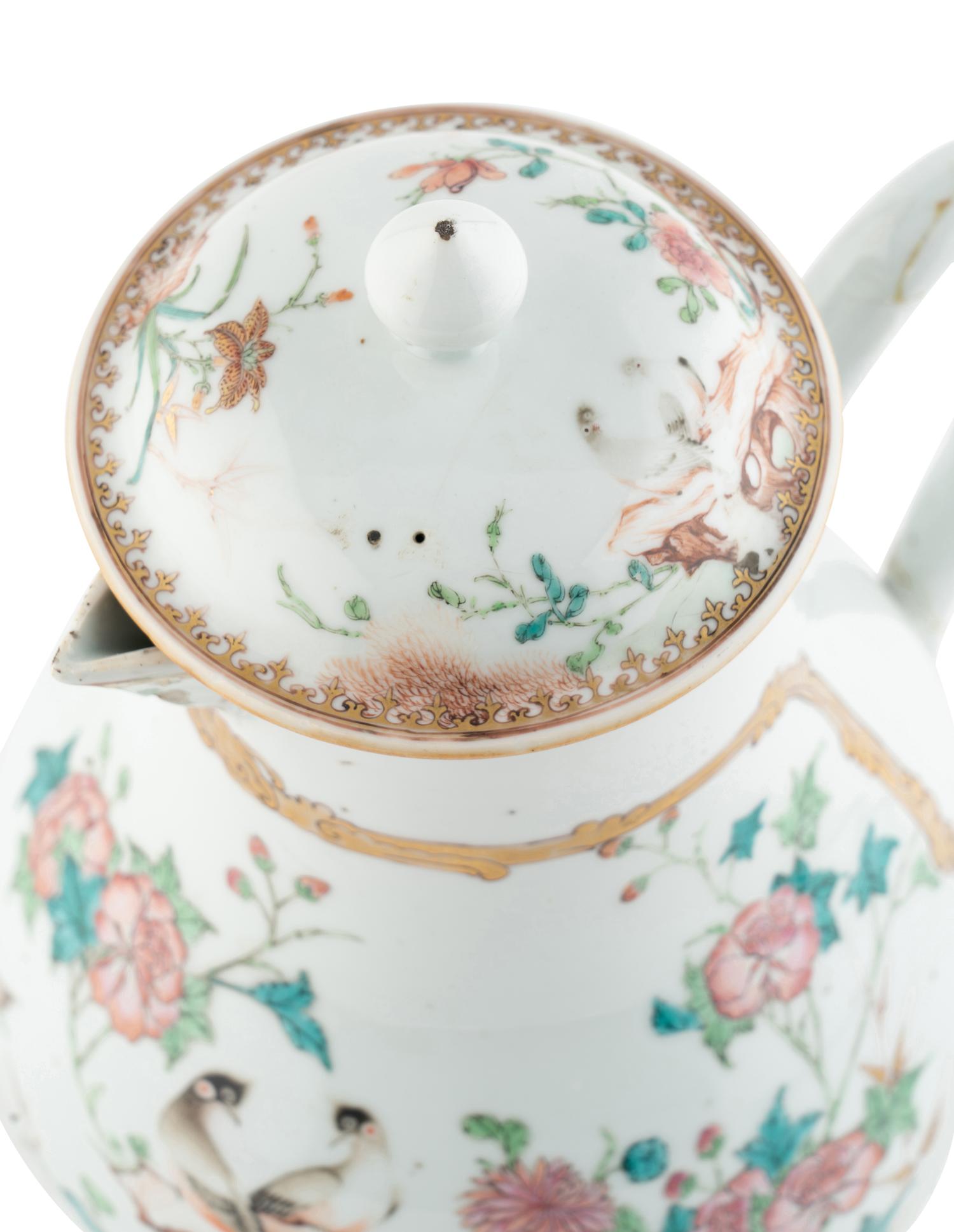 A Chinese Export Porcelain Milk Jug