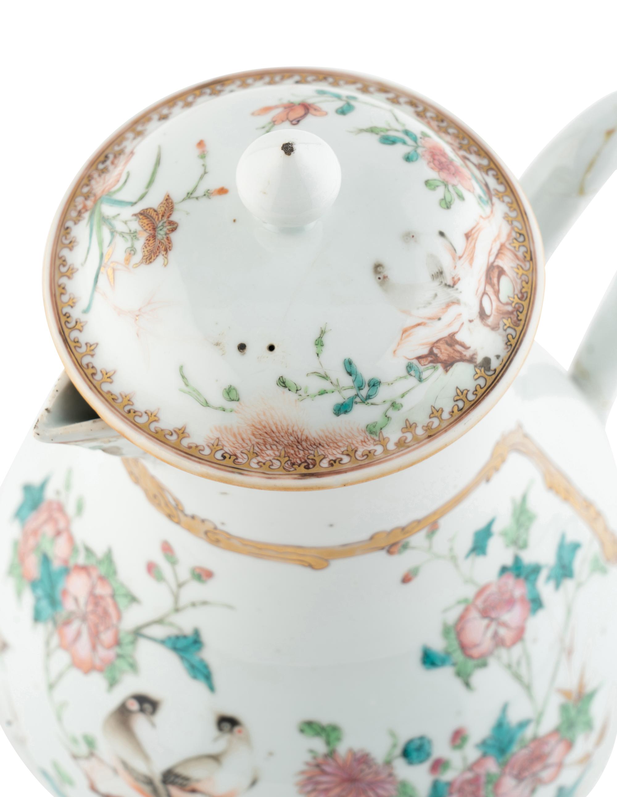 A Chinese Export Porcelain Milk Jug