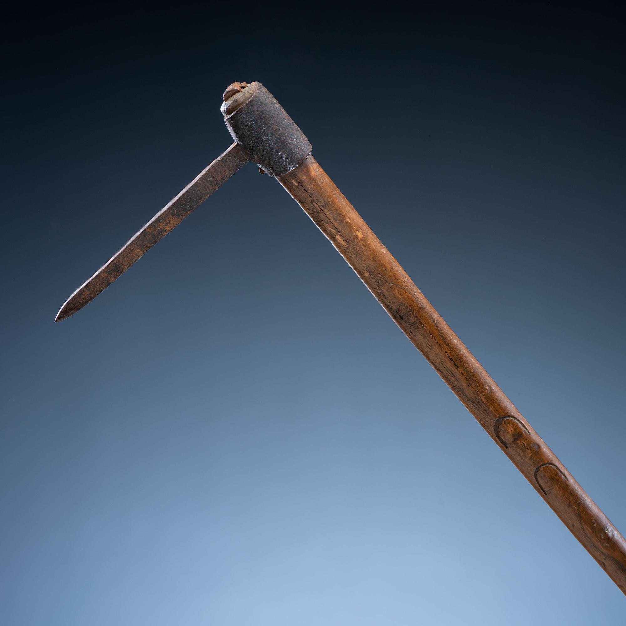Northern Plains Spike Club, with Horse Track Decorations, From an Estate in Sinking Spring, Ohio