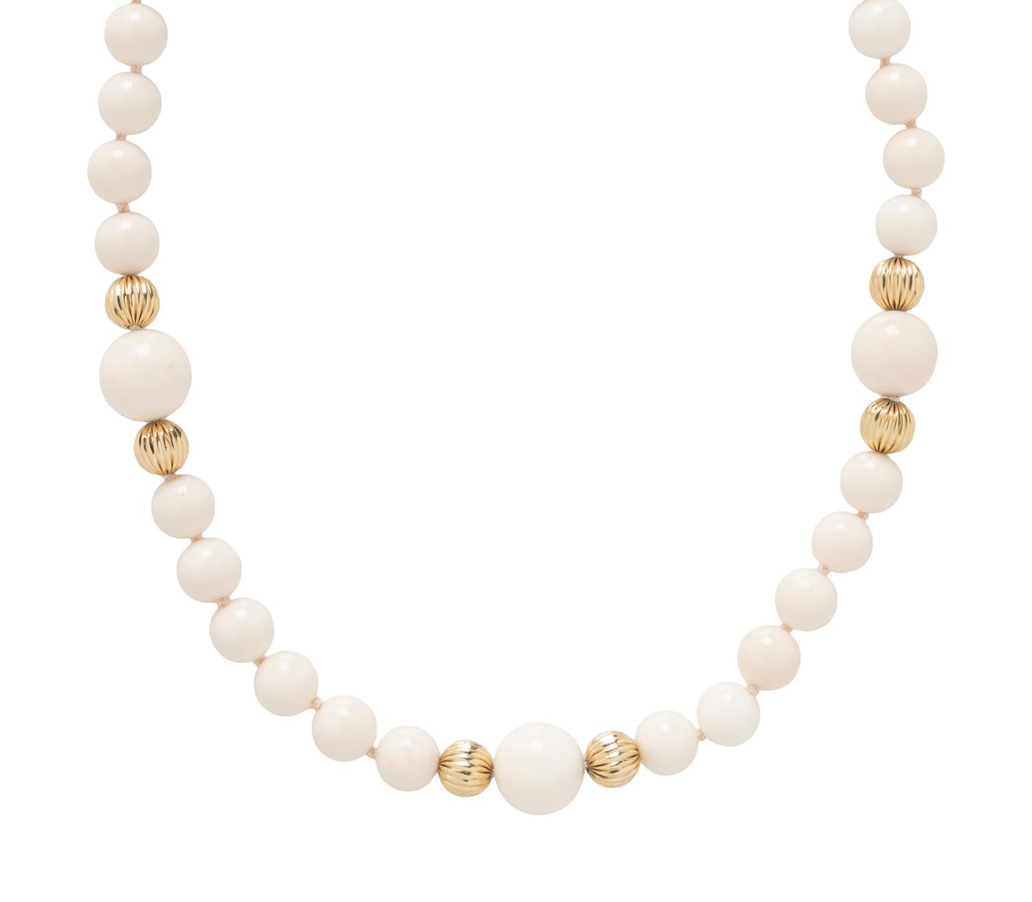 CORAL AND YELLOW GOLD BEAD NECKLACE
