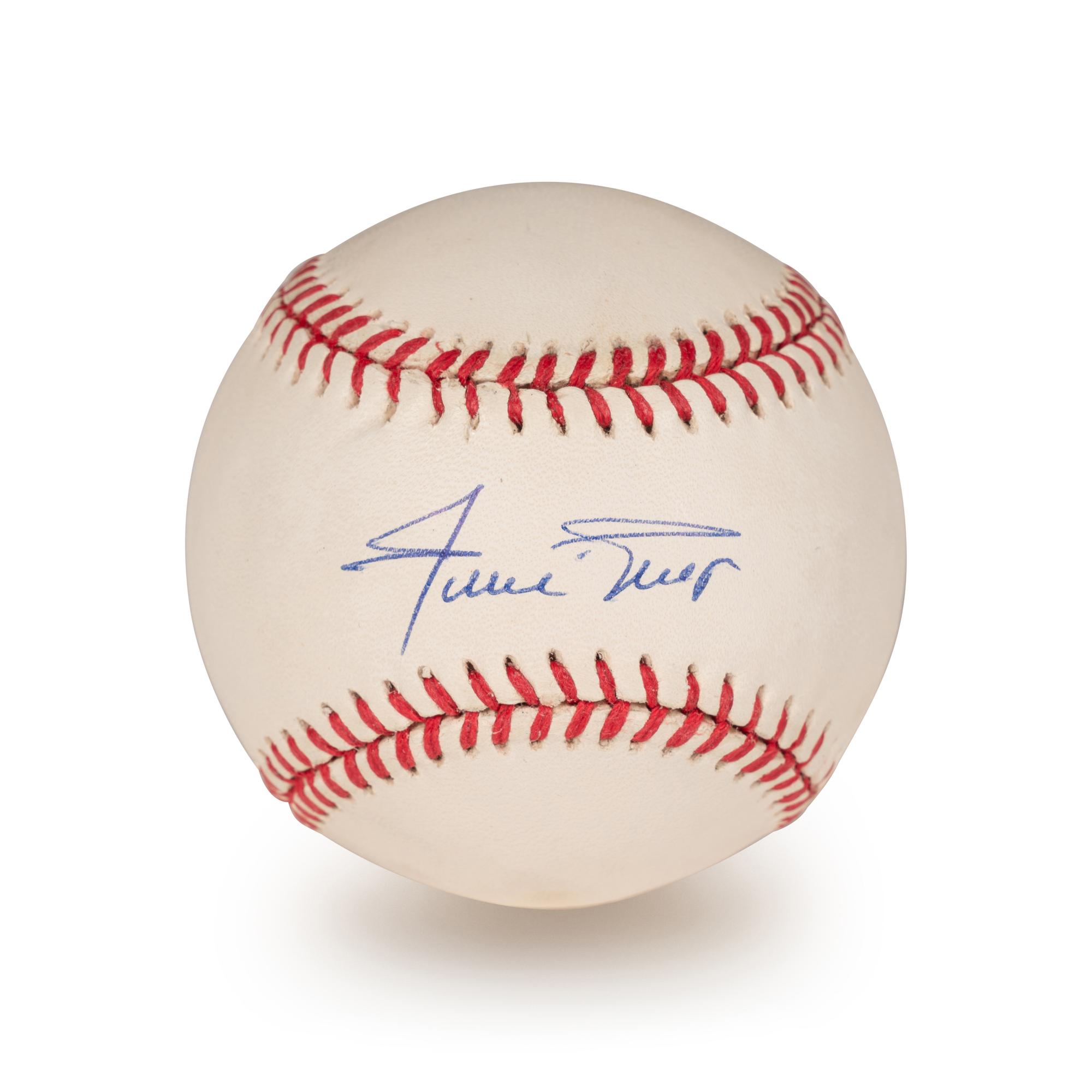 A Willie Mays Signed Autographed Baseball (Beckett Authentication Services Letter BAS Certified),