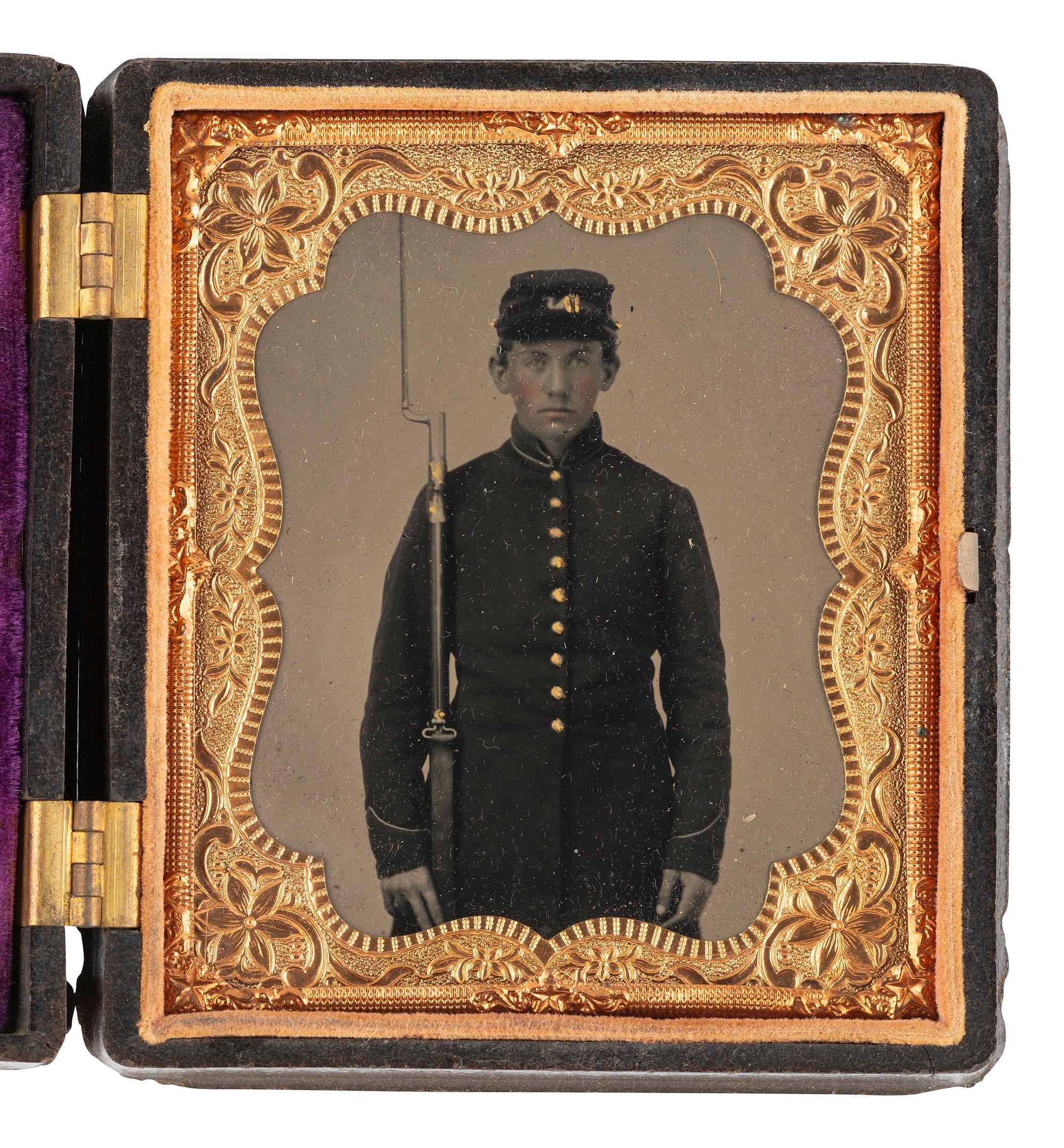 [CIVIL WAR]. 4 portraits of variously armed soldiers, feat. a Prussian Model 1809 Potsdam musket.