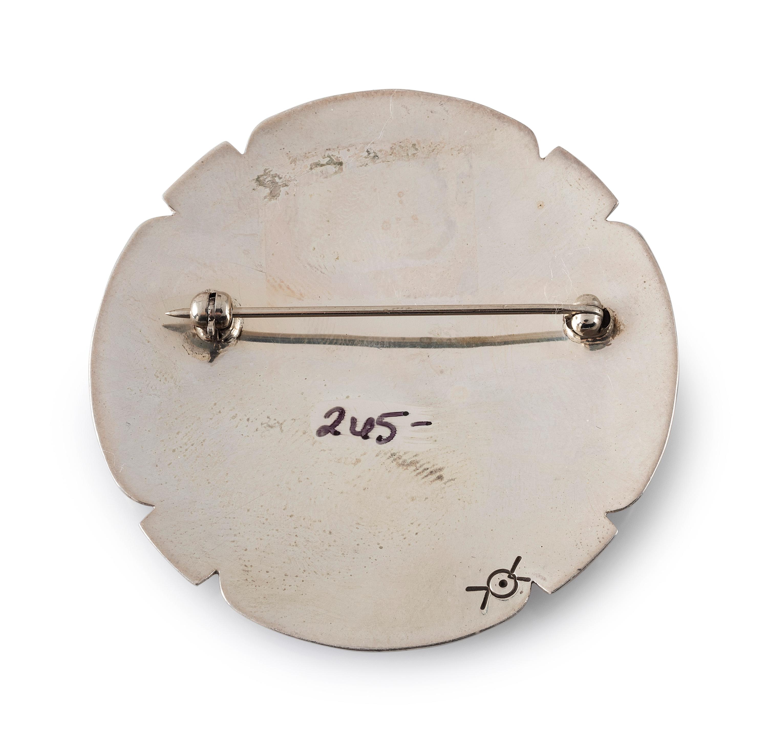 Silver Pendant / Pins