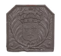 A Patinated Cast Iron Fire Back with Coat of Arms Height 28 x width 28 inches. — 19TH/20TH CENTURY