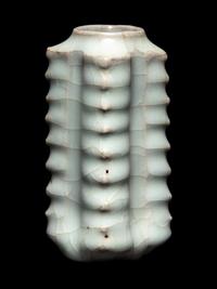 A Miniature Guan -Type Porcelain Vase