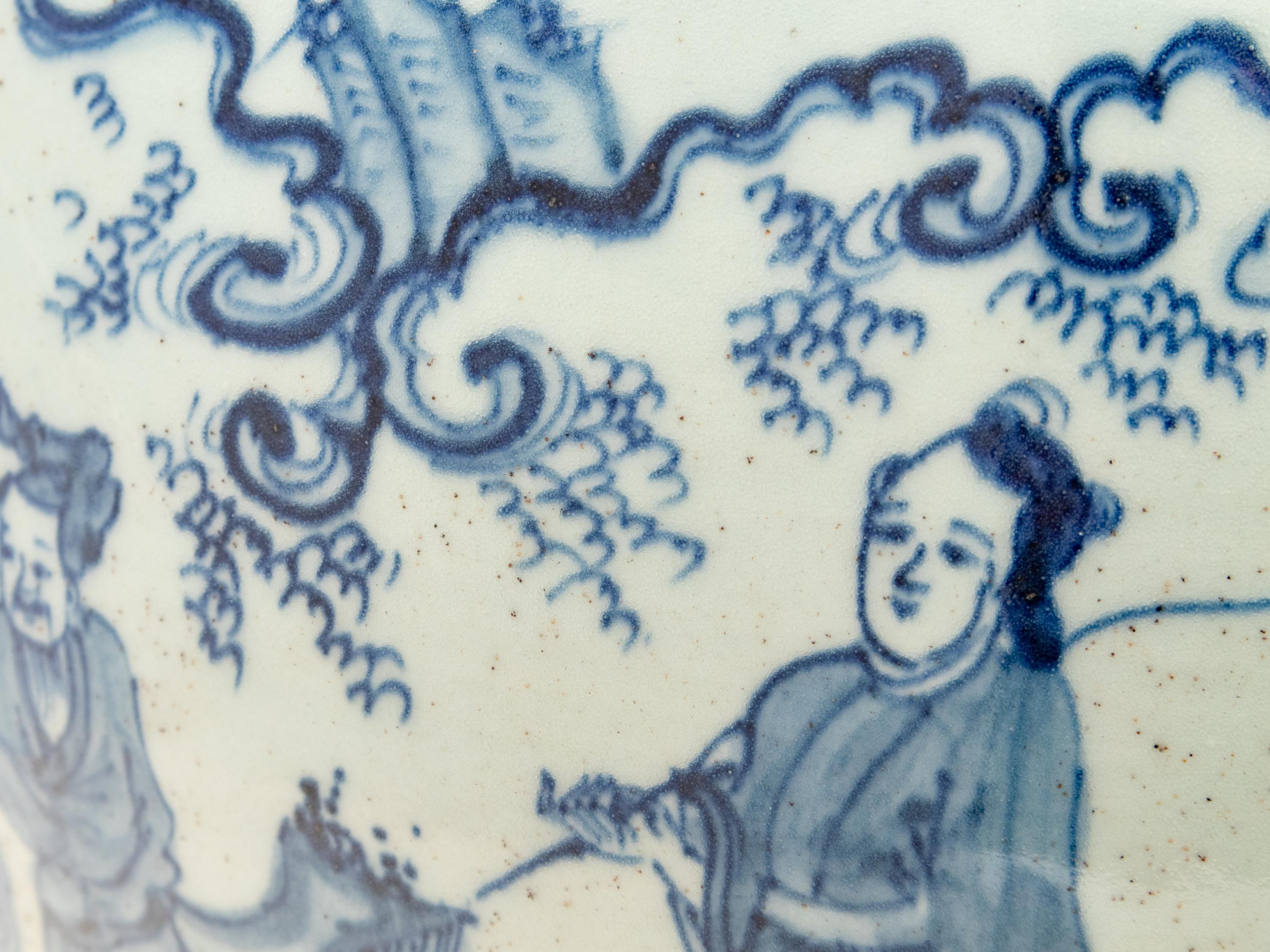 A Chinese Export Blue and White Porcelain Vase
