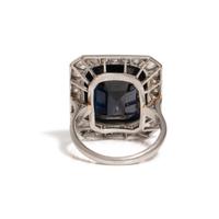 ART DECO, SAPPHIRE AND DIAMOND RING