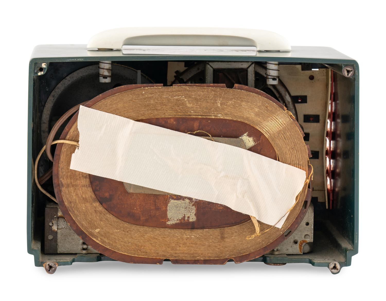 An Emerson Patriot Aristocrat 400 Radio