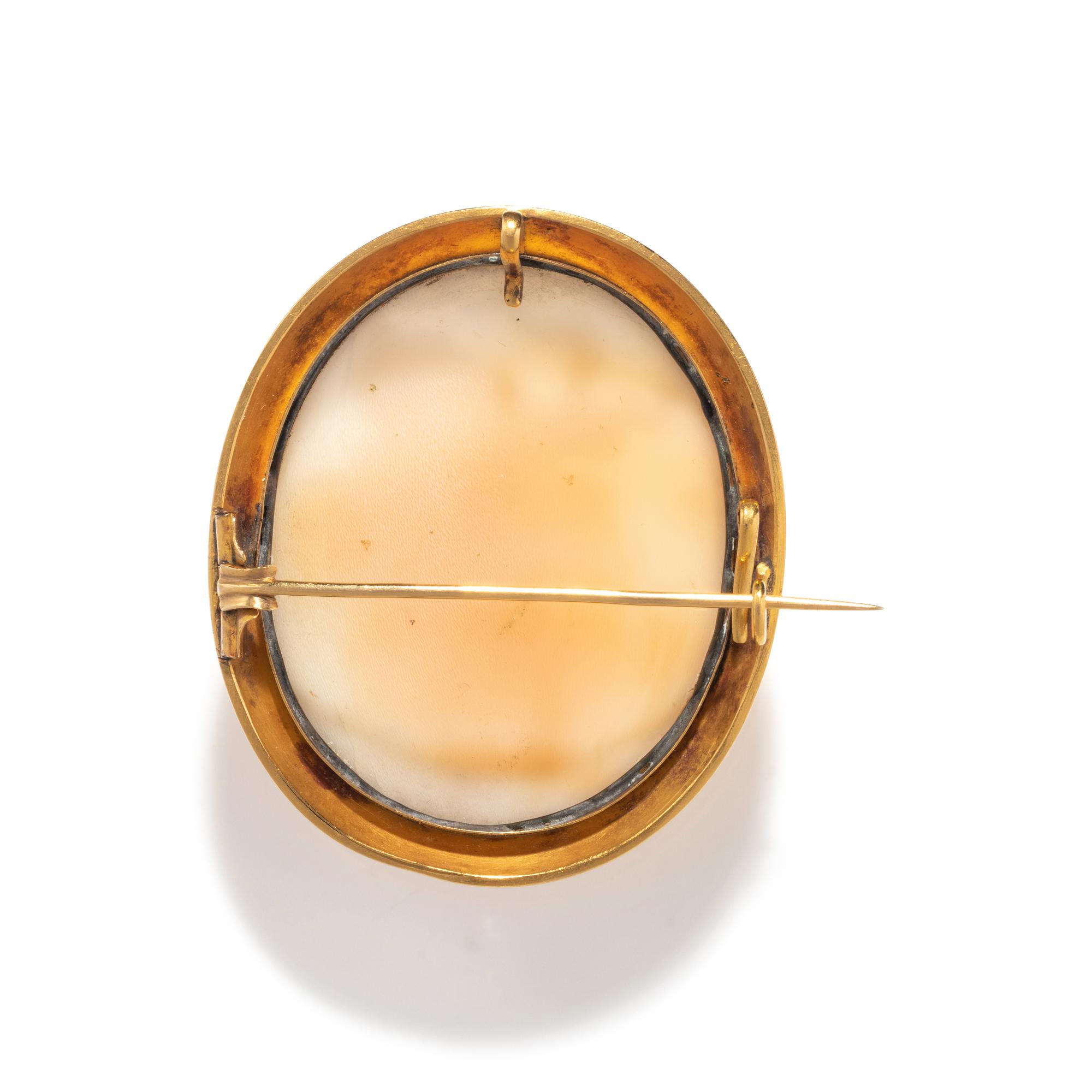A Neoclassical Gold and Shell Cameo Brooch with the Head of Medusa