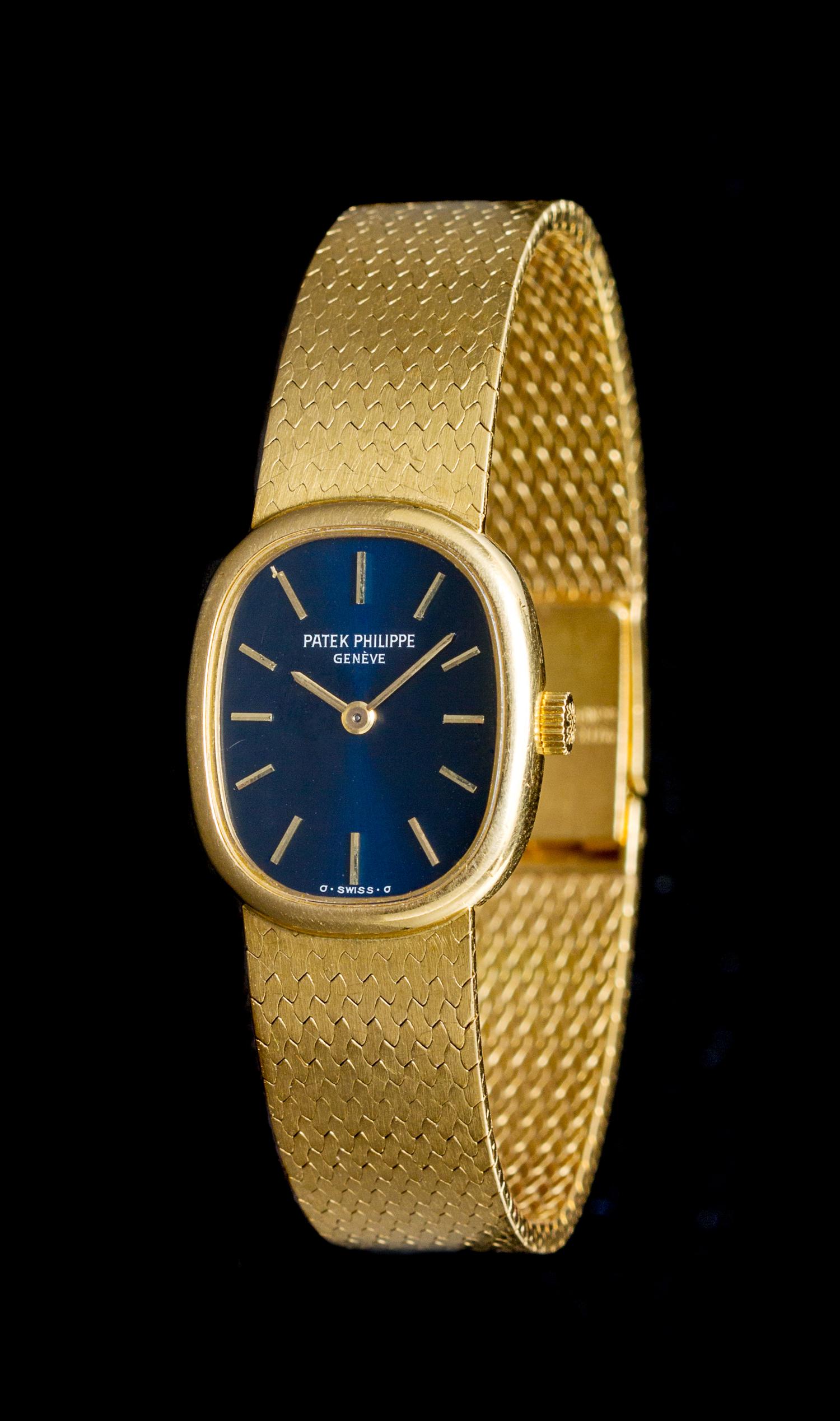 An 18 Karat Yellow Gold "Ellipse" Wristwatch, Patek Philippe,