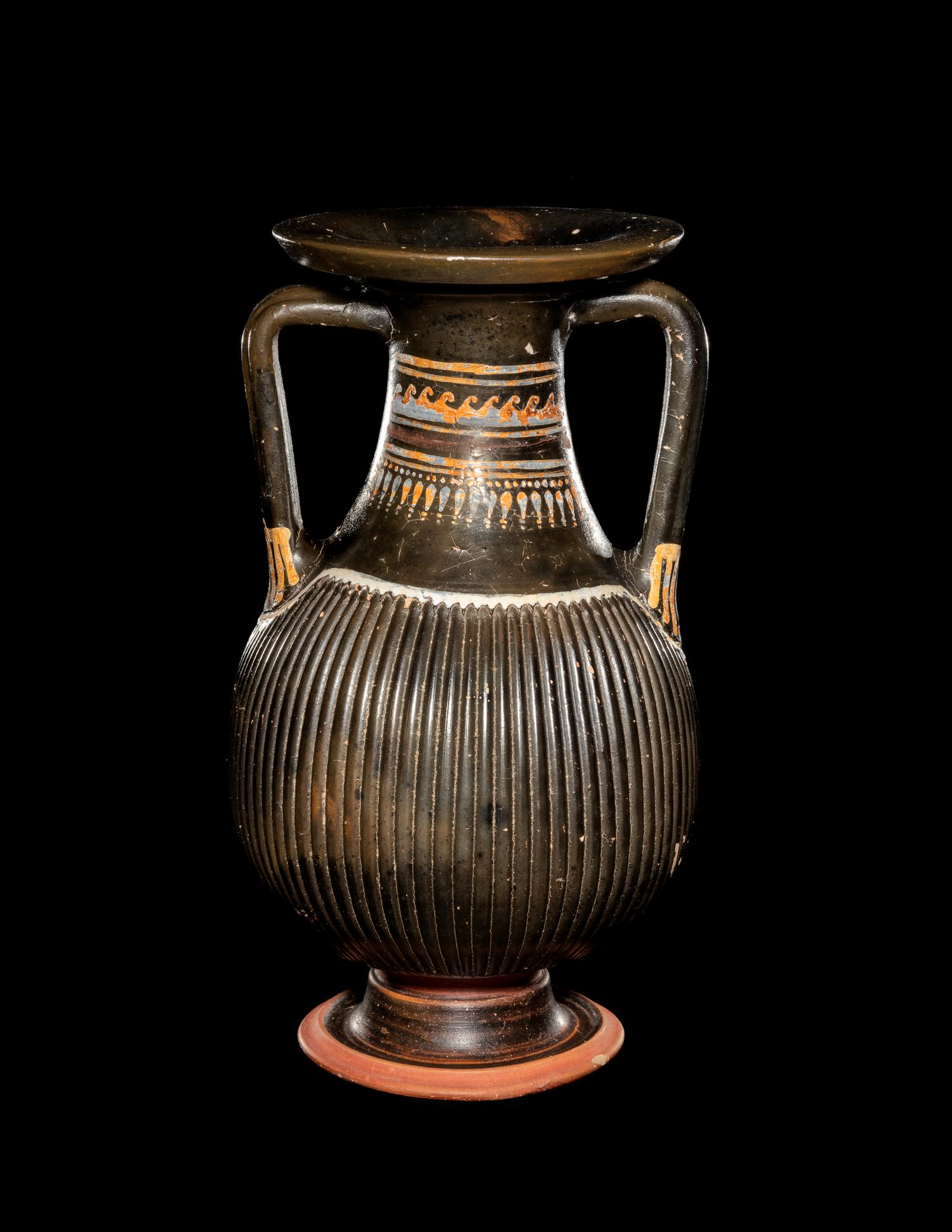 An Apulian Gnathian-Ware Ribbed Pelike