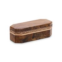 A Gold-Mounted Opaque Agate Snuff Box