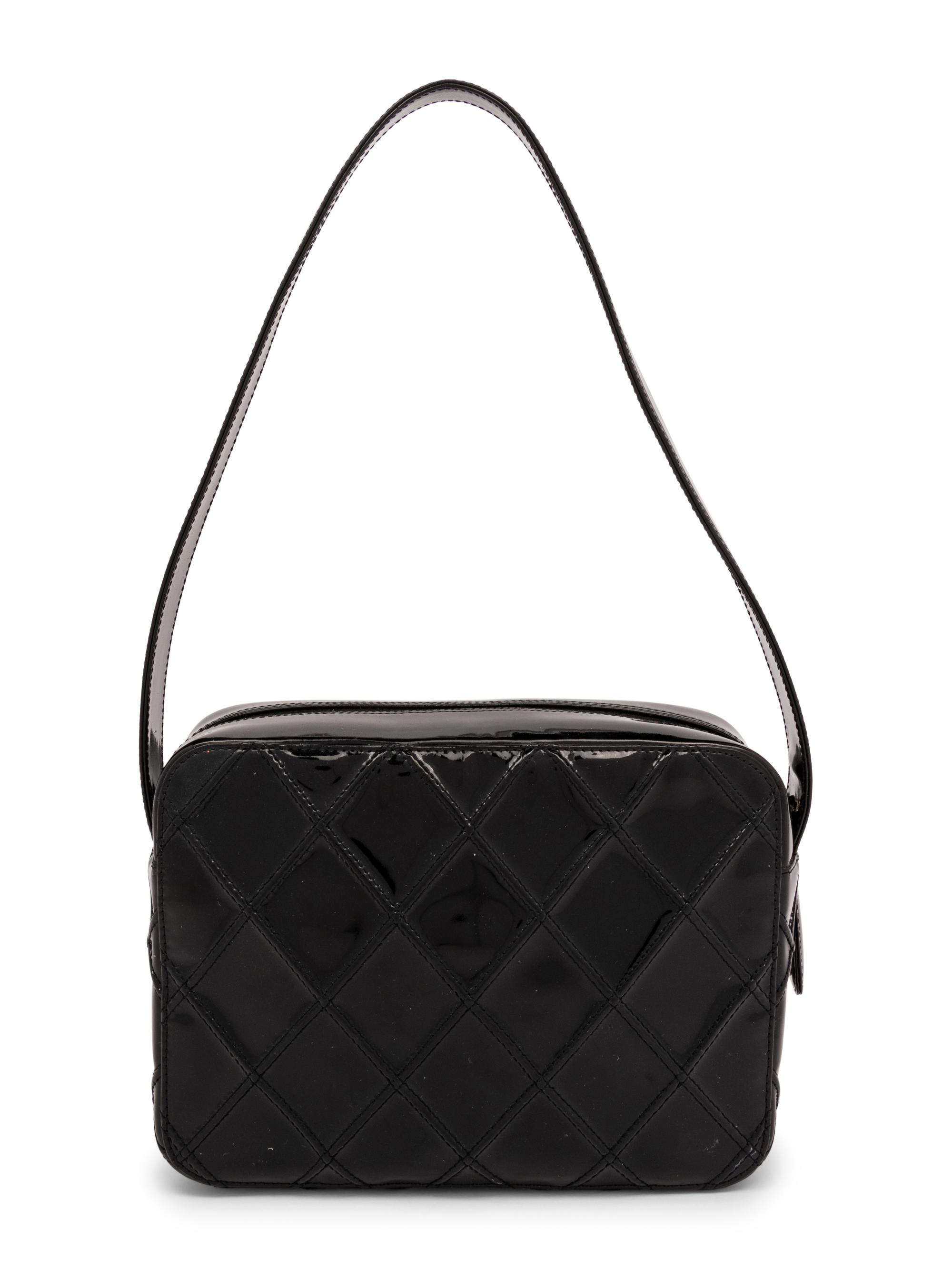 Chanel Bag in Black Patent Leather, 2000-02