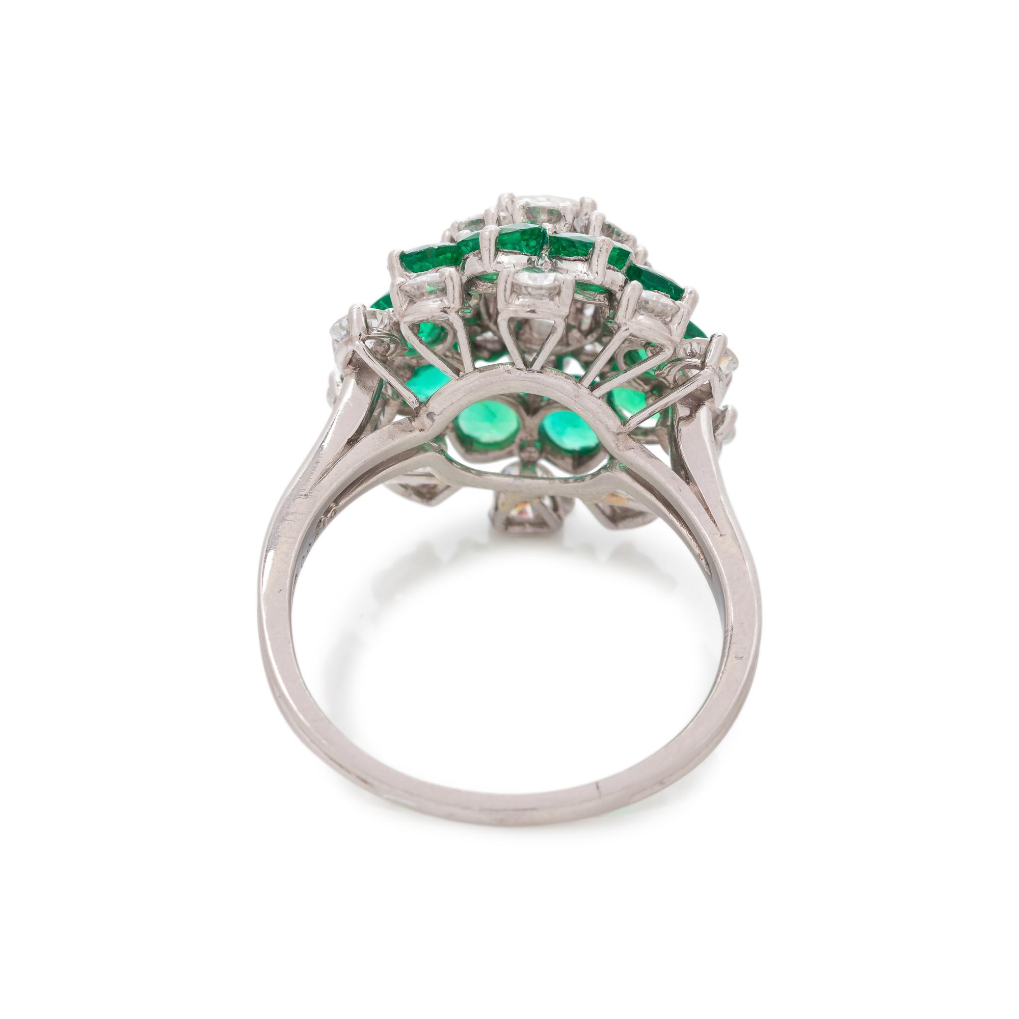 DIAMOND AND EMERALD RING