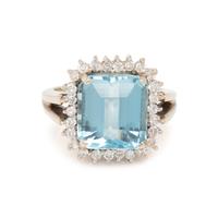 AQUAMARINE AND DIAMOND RING