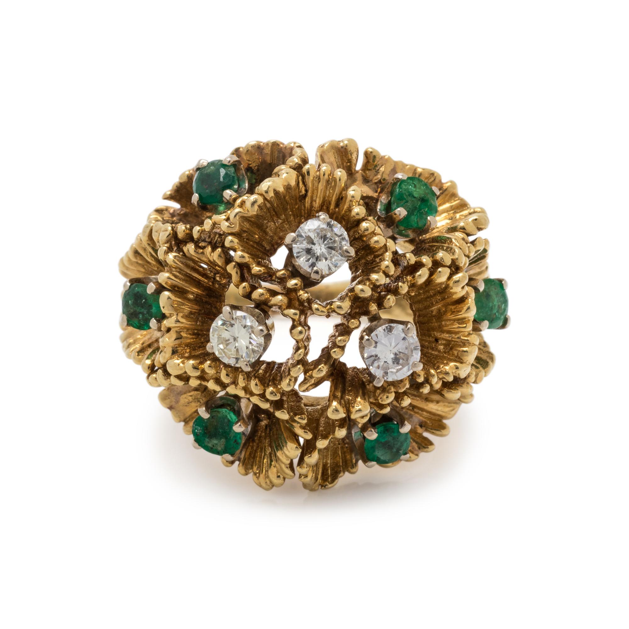 YELLOW GOLD, DIAMOND AND EMERALD RING