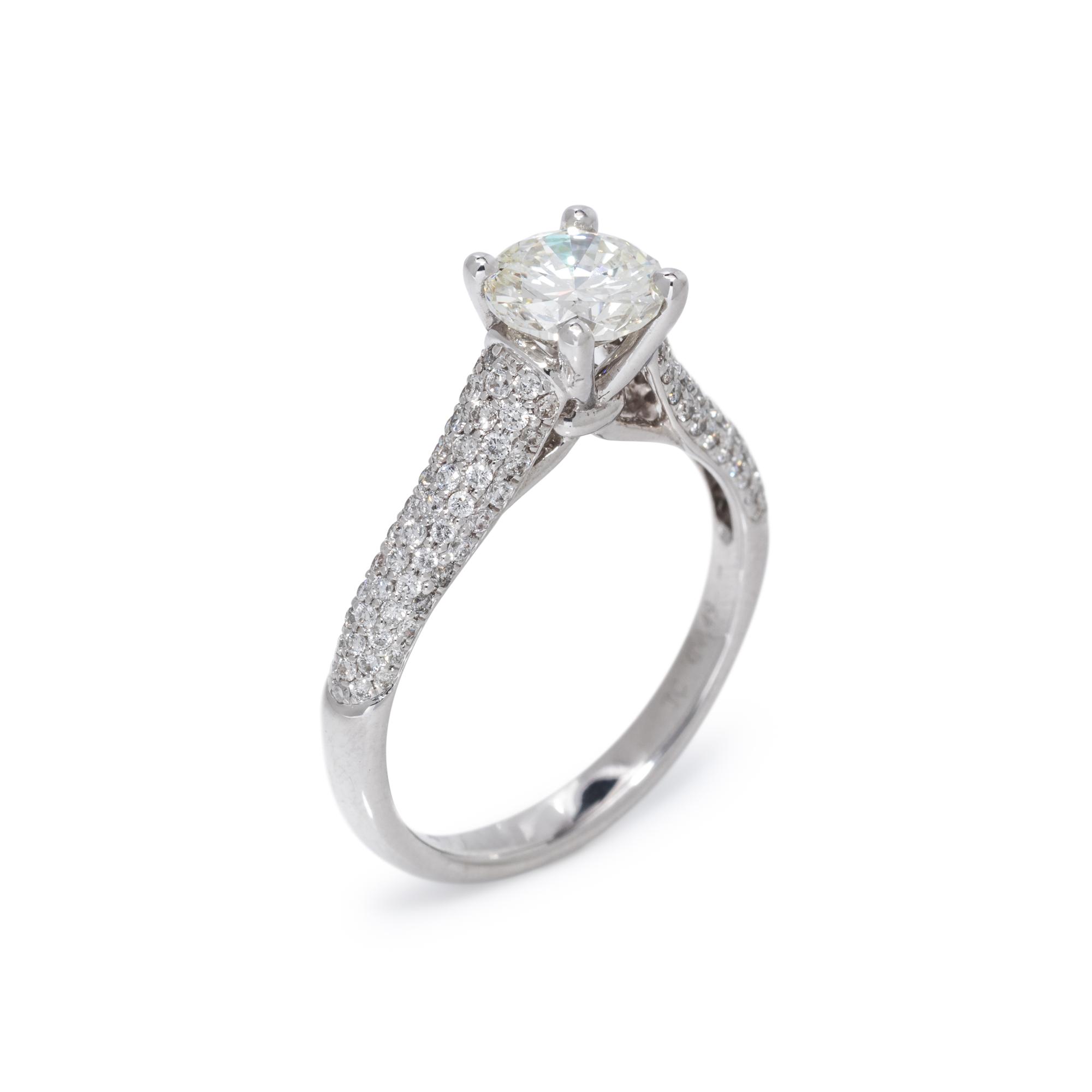 DIAMOND RING