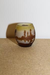 A Galle Cameo Glass Cabinet Vase Height 2 3/4 inches. — EARLY 20TH CENTURY