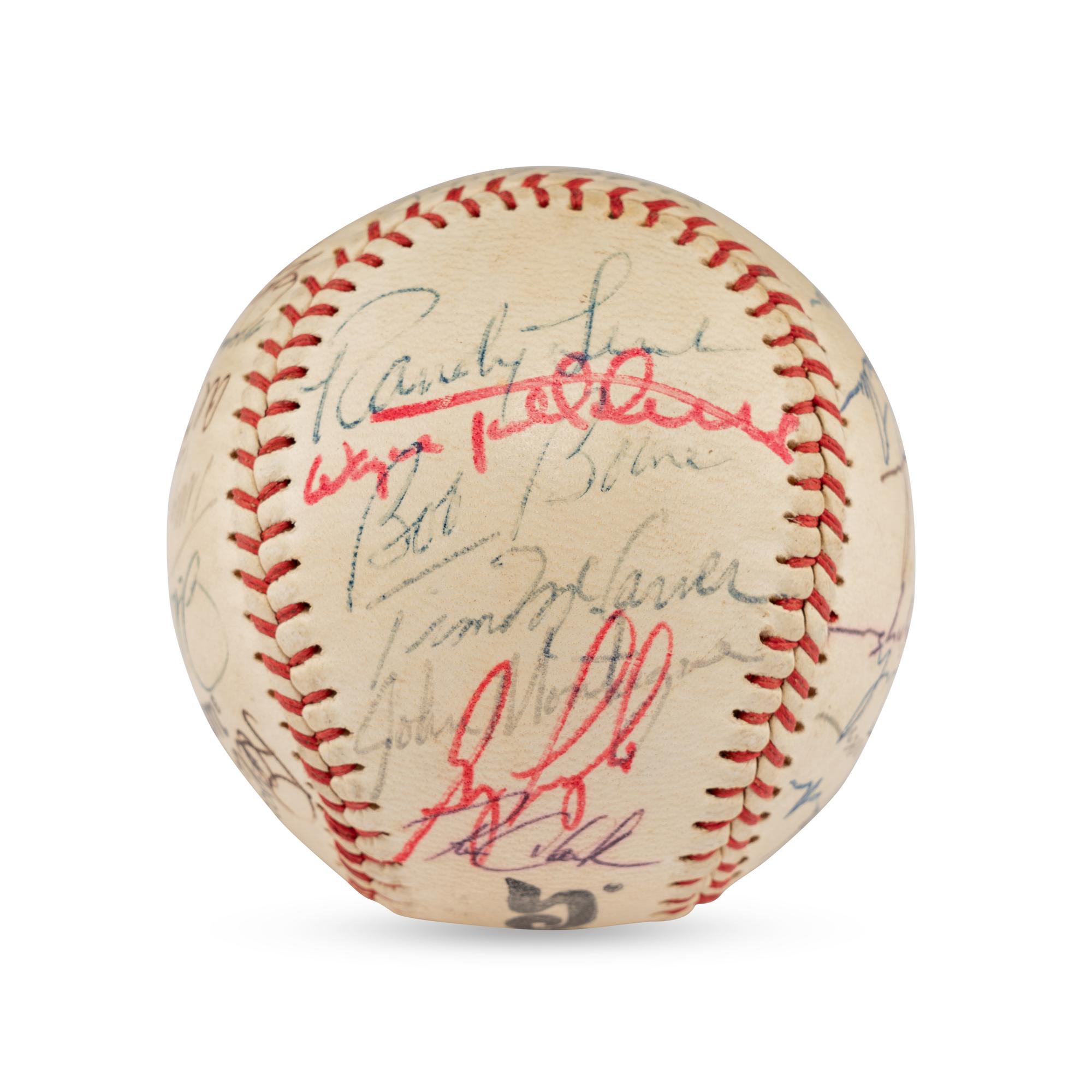 A 1975 Philadelphia Phillies Team Signed Autograph Baseball