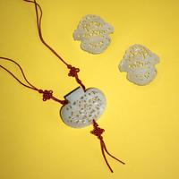 Two Chinese Reticulated White Jade Parfumieres, 19th/Early 20th Century — 清晚期 白玉鏤雕花卉紋香囊兩枚