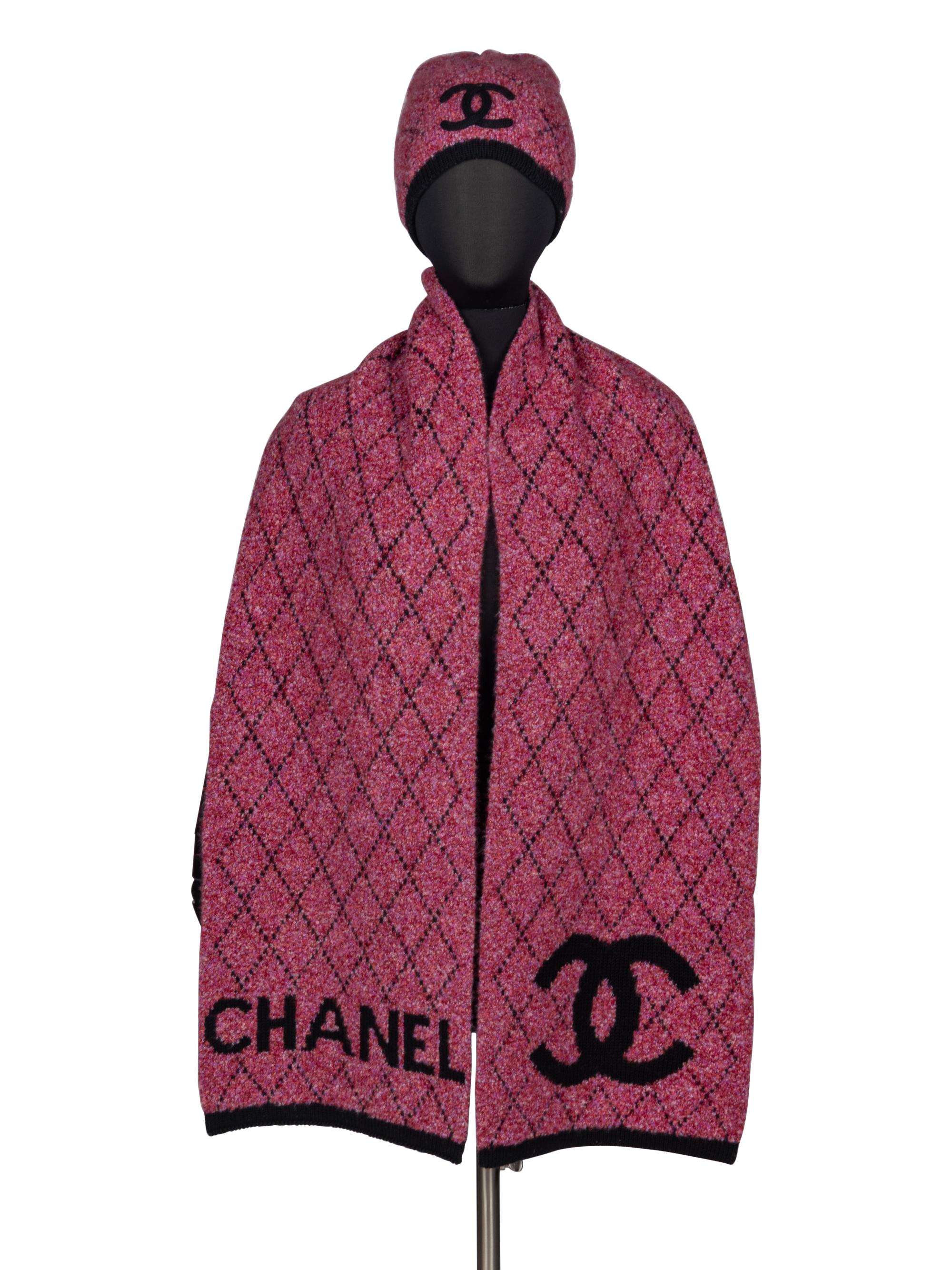 Chanel Knit Cap and Scarf Set